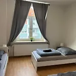 9 Betten Plus Sofa 4 Zimmer Room Dms Apartment Toplage City Rooms